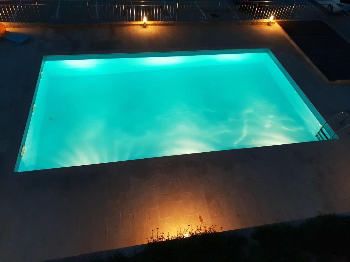 Studio Apartma Pag Blue Ocean 1 With Sea View Pag Town Dış mekan fotoğraf
