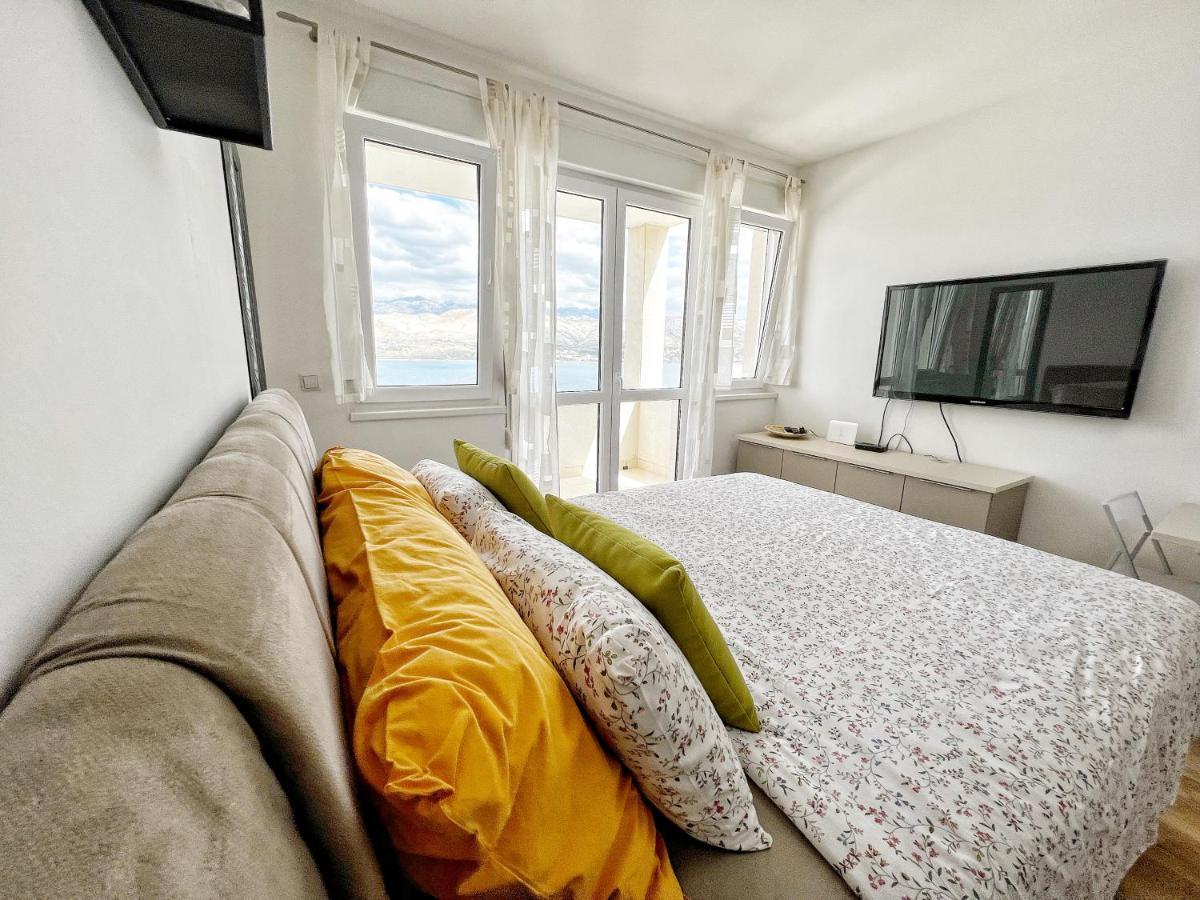 Studio Apartma Pag Blue Ocean 1 With Sea View Pag Town Dış mekan fotoğraf